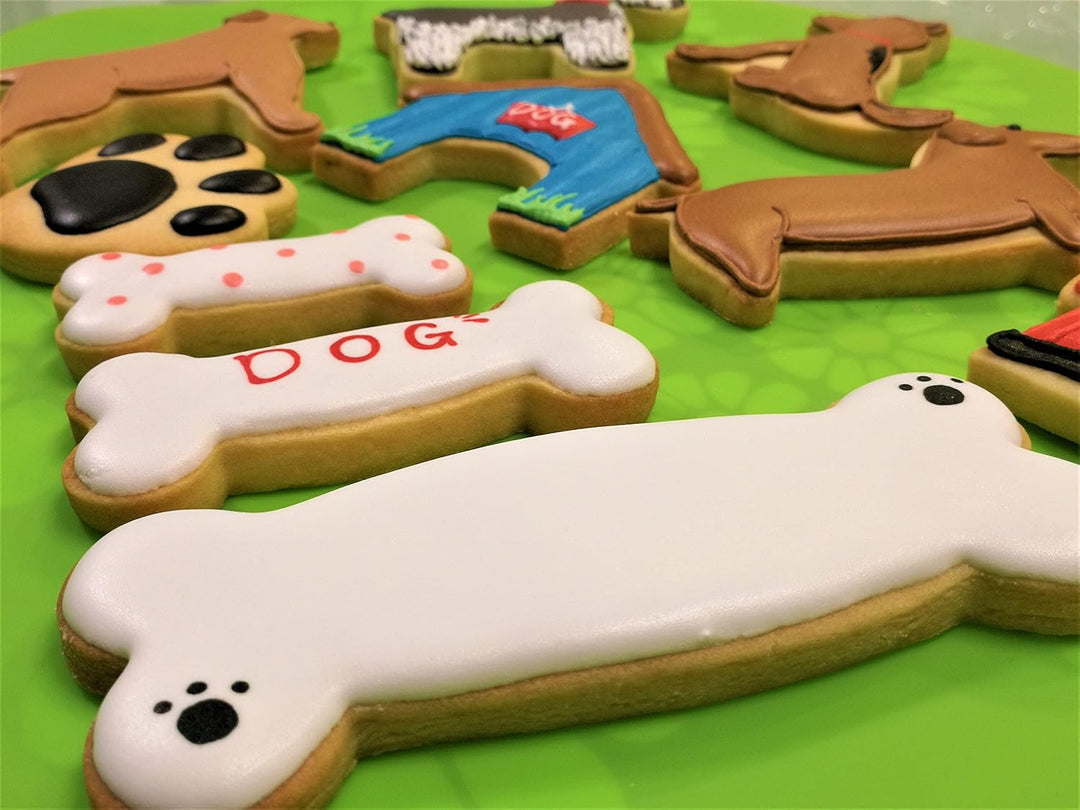 Dog Lover Complete Cookie Cutters Set – 10 PC High Grade 430 Stainless Steel –Golden Retriever, Miniature Schnauzer, Dachshund, Dog sit position, Dog Paw, Dog House, Fire Hydrant and 3 Dog Bone